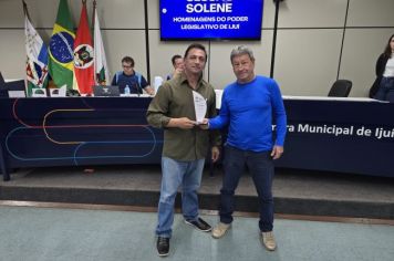 Foto - Sessão Solene do Troféu Líder Comunitário Arcelino Albrecht e Menção Honrosa ao Servidor Público Municipal Aposentado - 09/12/24