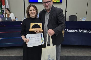 Foto - Sessão Solene - Título de Cidadão Ijuiense e Medalhas Comendas das Nações - 2024