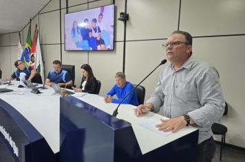 Foto - Sessão Solene do Troféu Líder Comunitário Arcelino Albrecht e Menção Honrosa ao Servidor Público Municipal Aposentado - 09/12/24