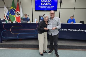 Foto - Sessão Solene do Troféu Líder Comunitário Arcelino Albrecht e Menção Honrosa ao Servidor Público Municipal Aposentado - 09/12/24