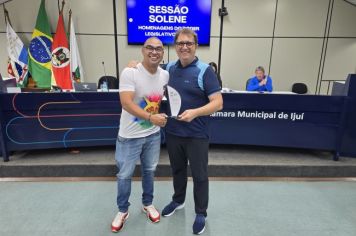 Foto - Sessão Solene do Troféu Líder Comunitário Arcelino Albrecht e Menção Honrosa ao Servidor Público Municipal Aposentado - 09/12/24