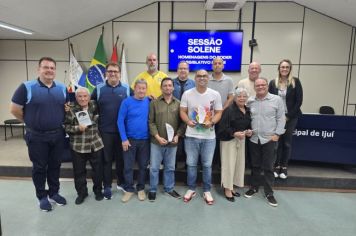 Foto - Sessão Solene do Troféu Líder Comunitário Arcelino Albrecht e Menção Honrosa ao Servidor Público Municipal Aposentado - 09/12/24