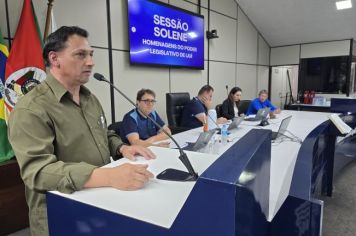 Foto - Sessão Solene do Troféu Líder Comunitário Arcelino Albrecht e Menção Honrosa ao Servidor Público Municipal Aposentado - 09/12/24