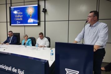 Foto - Sessão Solene de entrega do Troféu Mulher Cidadã 2024