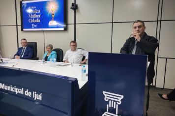 Foto - Sessão Solene de entrega do Troféu Mulher Cidadã 2024