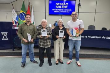 Foto - Sessão Solene do Troféu Líder Comunitário Arcelino Albrecht e Menção Honrosa ao Servidor Público Municipal Aposentado - 09/12/24