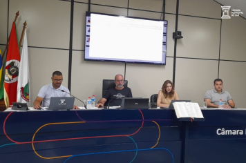 Legislativo aprova criação de Comissões Especiais para Estacionamento Rotativo e Escassez Hídrica