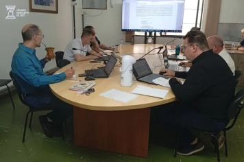 CCJ delibera projetos, aprova matérias e define encaminhamentos durante reunião desta quarta-feira