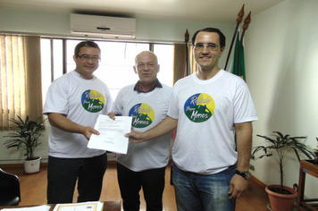 Anteprojeto de Lei que Institui o Programa Recicle e Pague Menos foi protocolado na tarde desta quinta-feira 