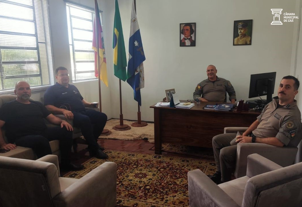Comandante da Brigada Militar recebe representantes do Legislativo para discutir Segurança e Integração