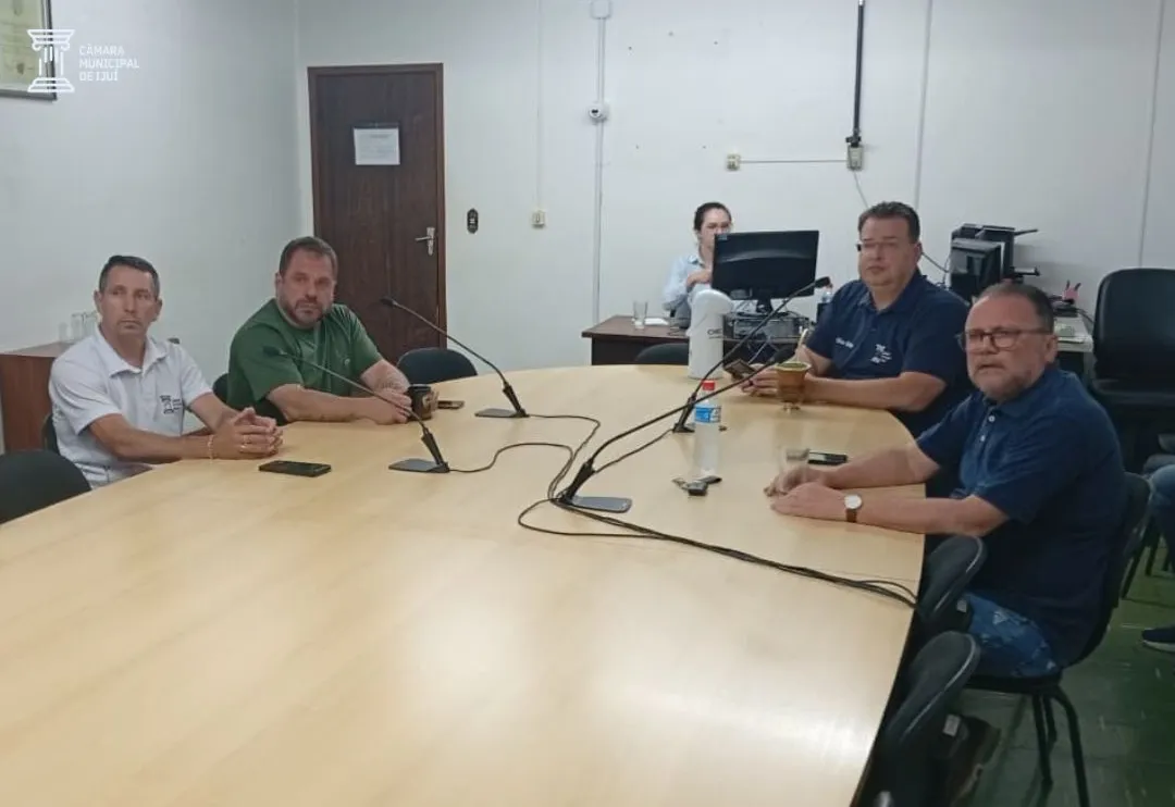 Comissão Especial da Lei Complementar debate três projetos de Impacto Social em reunião