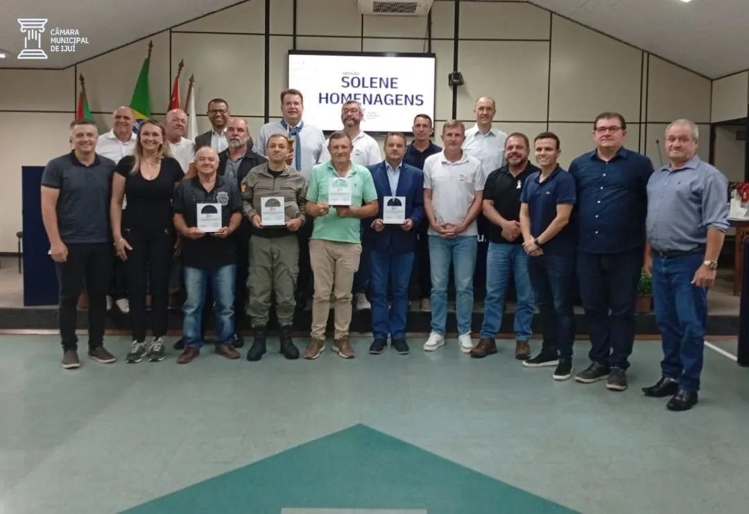 Em sua última Sessão Solene de Homenagens de 2025, Poder Legislativo presta homenagens a instituições que fazem a diferença em Ijuí