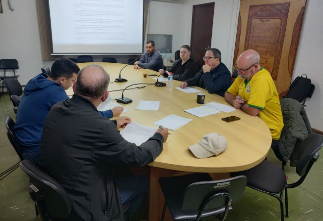 CCJ analisa Projetos de Lei do Poder Executivo e Legislativo