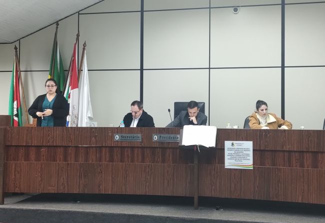 Confira os projetos de lei que foram debatidos em Sessão Ordinária