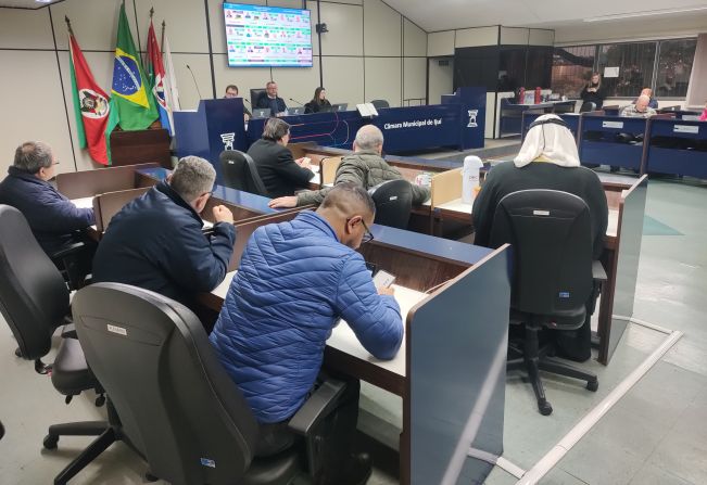 Confira os Projetos de Lei que foram debatidos em Sessão Ordinária