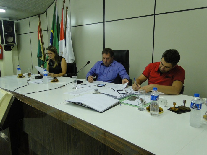 Cinco Projetos de Lei foram aprovados na Sessão desta segunda-feira