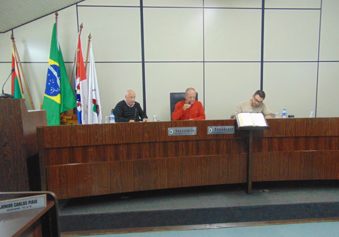 Confira os projetos que foram deliberados na Sessão Ordinária desta segunda-feira, dia 29 de maio de 2017.