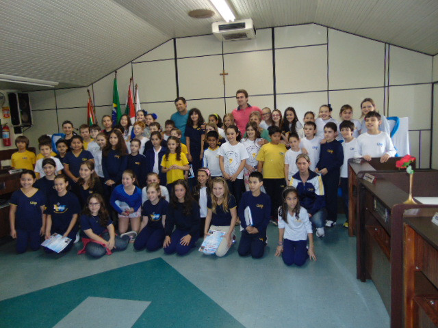 Alunos do CEAP e São Geraldo visitam a Câmara de Vereadores   