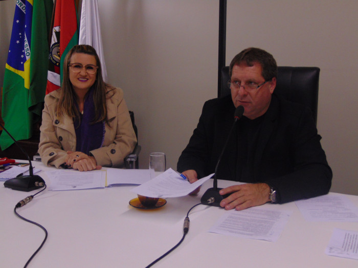 Parecer do Tribunal de Contas do Estado, referente ao Balanço Geral da Administração Municipal do exercício de 2013, baixou para análise das Comissões de Finanças e Orçamento 