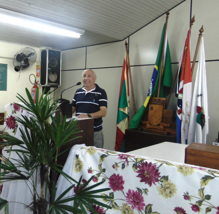 Vereador Rubem Carlos Jagmim propõe inversão de mão unica na rua Raul Lorenzoni