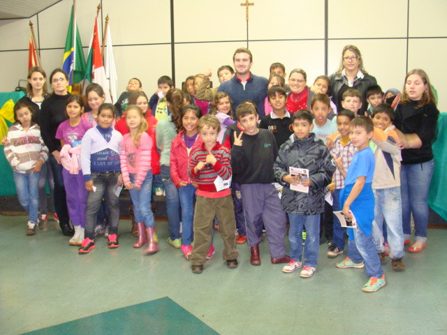 Alunos do 3º Ano da Escola Estadual de 1º Grau Luiz Fogliatto   visitam a Câmara de Vereadores