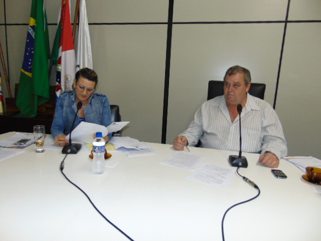 Sessão da Câmara de Vereadores aprovou quatro projetos de lei