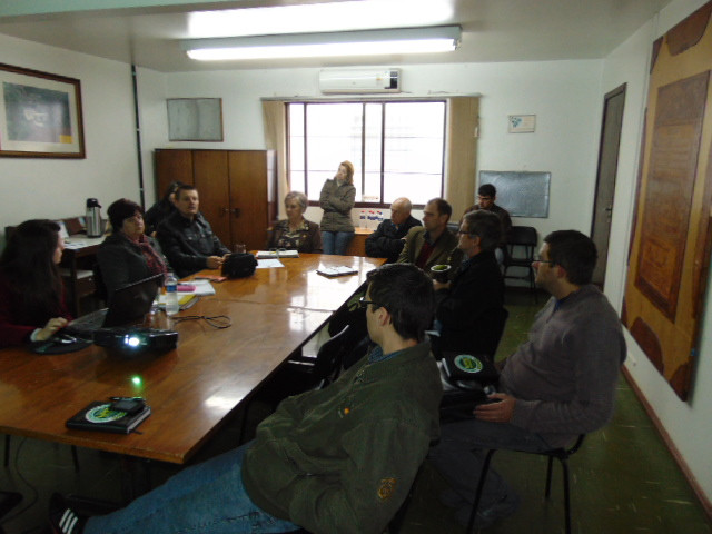Comissão Representativa para tratar sobre o Estacionamento Rotativo reuniu-se na manhã desta quarta-feira 