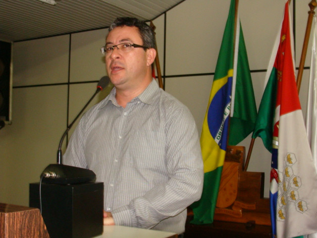 Vereador Adamy pede providências com urgência ao Executivo Municipal