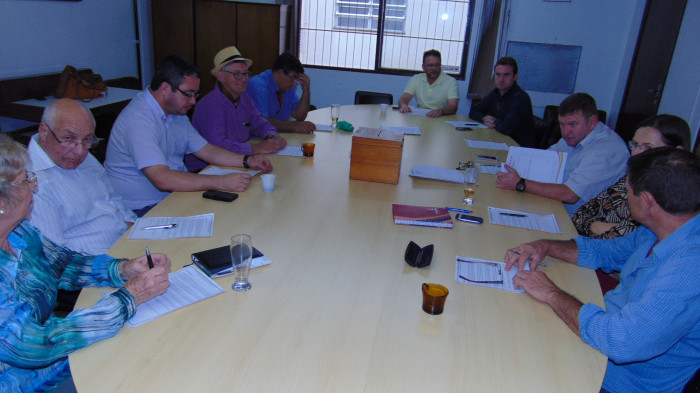 Reunião das Comissões foi realizada na manhã desta sexta-feira na Câmara de Vereadores 