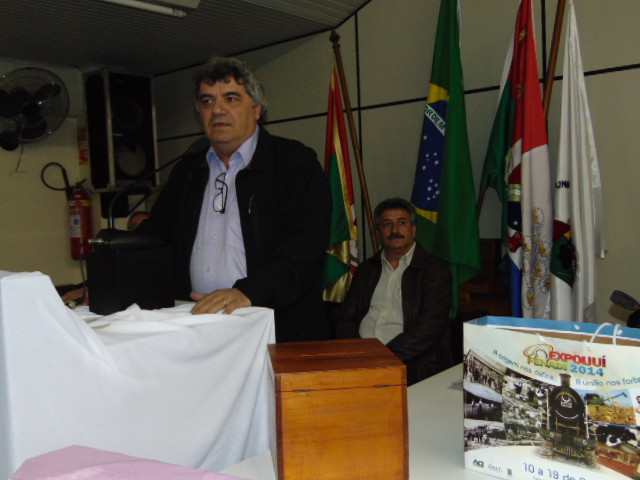 Vereadores recebem visita de uma Comitiva da ExpoIjuí/ Fenadi na Sessão da Câmara   