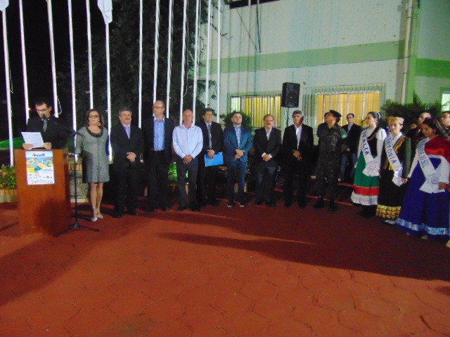 Solenidade de abertura da 7ª Feira de Negócios da Indústria de Ijuí (Fenii) aconteceu na noite desta quinta-feira
