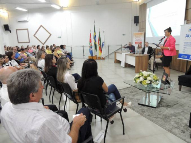 Rede de Cooperação Mulheres Empreendedoras foi lançada na noite desta terça-feira 