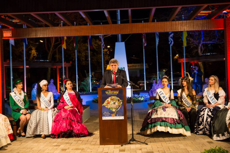 Lançamento oficial da Expoijuí Fenadi 2016  e inauguração da Praça das Nações aconteceu na noite de quinta-feira