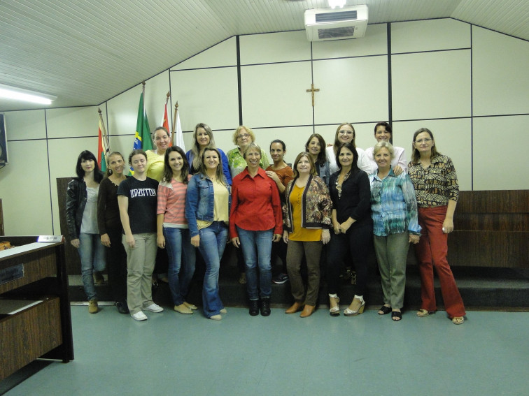 Servidoras da Câmara de Vereadores receberam homenagem pelo transcurso do Dia Internacional da Mulher